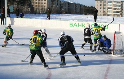 Хоккейный корт "Непобедимый"