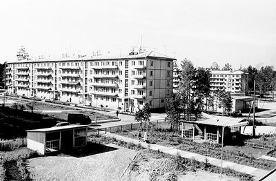 1975 Юбилейный д2,3 маг Кедр, двор 1 сада