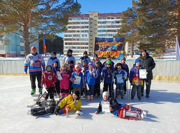 Турнир по хоккею с мячом, посвященный Дню защитника Отечества 