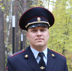 Голосуем за Антона Кочарина!