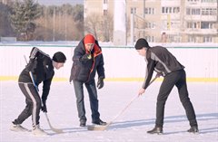 Саянцы сразились в старорусской забаве