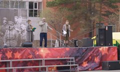 Дань великому подвигу