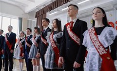 Под звуки нестареющего вальса