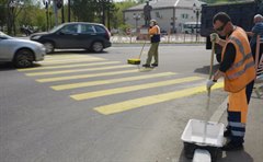 В городе обновили разметку на 66 дорожных переходах