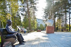 Как ученики город свой прославляли