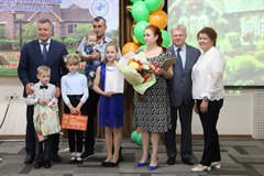 В Иркутске наградили победителей областного конкурса «Лучшая семейная усадьба»