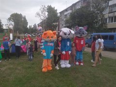 По-спортивному весело отметили День знаний ребята из микрорайонов Молодёжного и Промбазы