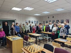 Игра в шашки