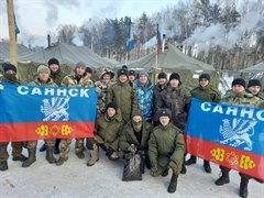 Холод и трудности не пугают саянских солдат