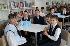 «Мальчишка в солдатской шинели»