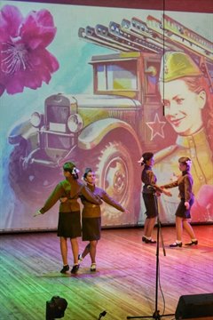 Слава защитникам Отечества!