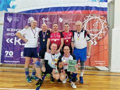 Праздничное золото и серебро