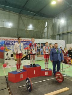 Золотой состав троеборцев