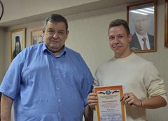 В преддверии Дня города Олег Боровский вручил именные стипендии одаренным детям в сфере культуры и искусства