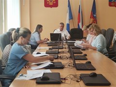 Очередное заседание комиссии по делам несовершеннолетних и защите их прав