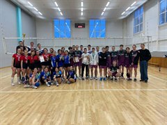 Предновогодний турнир по волейболу среди команд юношей и девушек