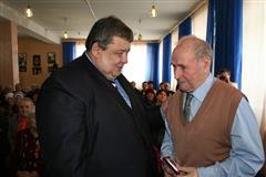 Более 70 юбилейных медалей «70 лет Победы в Великой Отечественной войне 1941-1945 гг.» вручены на сегодня ветеранам города Саянска