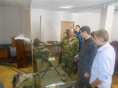 Участники патриотического автопробега встретились с саянскими школьниками