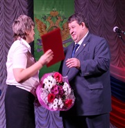 Мэр Саянска поздравил судебных приставов с профессиональным праздником и 150-летием со дня образования службы