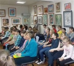 В детской картинной галерее ДХШ  открылась традиционная весенняя выставка «Учитель - ученик».