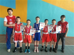 Саянские боксеры показали отличные результаты в Отрытом областном турнире