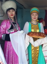 Саянцы приняли участие в праздновании Сур-Харбана в поселке Новонукутском