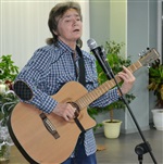 «Если душа родилась крылатой»: в центральной библиотеке прошел творческий вечер Надежды Антипкиной