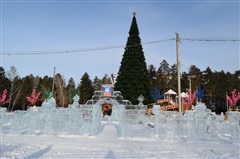 Построена ледовая сказка