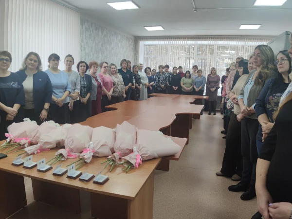 Централизованная бухгалтерия принимает поздравления