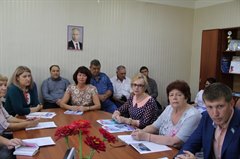 Первое заседание территориального штаба общественной поддержки кандидата на пост губернатора Иркутской области Игоря Кобзева прошло в Саянске