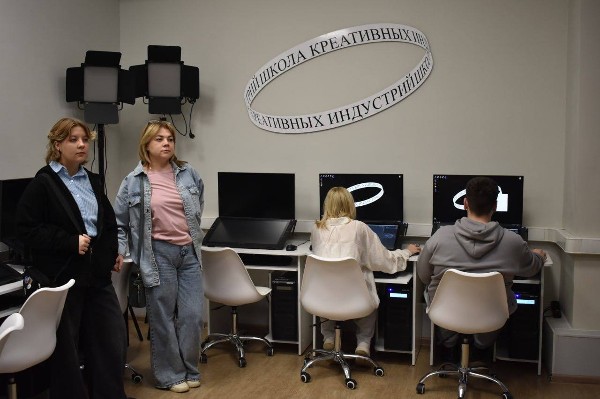 Стань частью креативного будущего