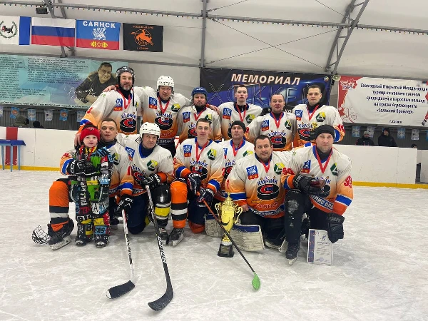 Кубок по хоккею среди любительских команд памяти Саянских хоккеистов и тренеров