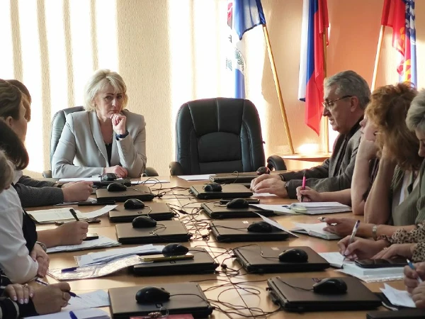 Заседание межведомственной комиссии по координации помощи семьям мобилизованных и военнослужащих