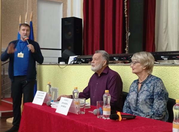 Саянские педагоги-театралы посетили родину Александра Вампилова